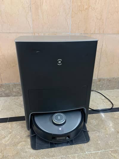 Ecovacus Omni Home cleaning robot