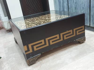 HALL ROOM TABLE