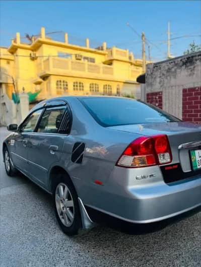 Honda Civic EXi 2005