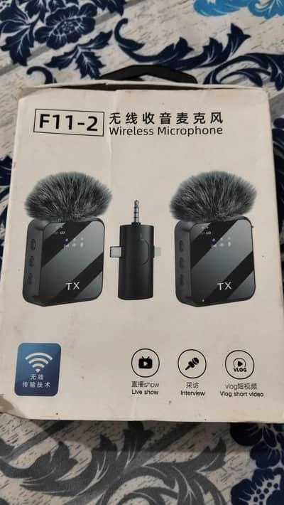 wireless microphone dual tx 10/10 condition for type C, I phone
