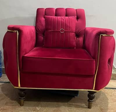 Sofa Set with 4 cushions and sofa covers