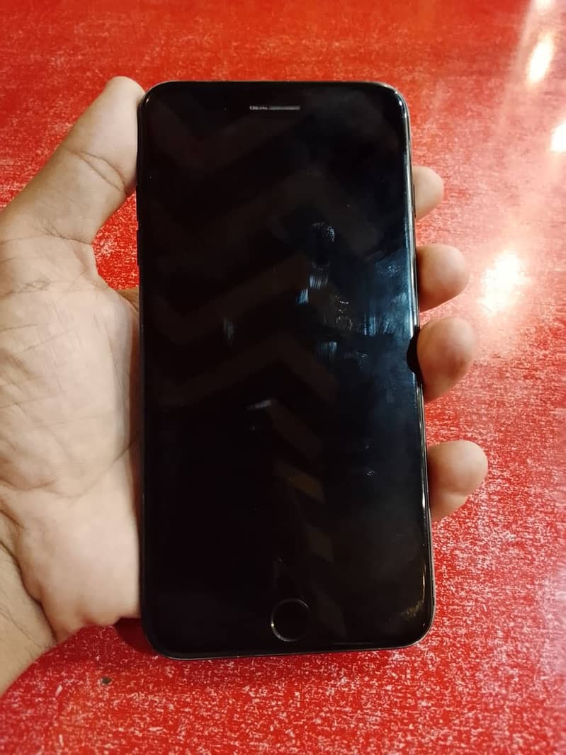 Apple iPhone 7 Plus 0