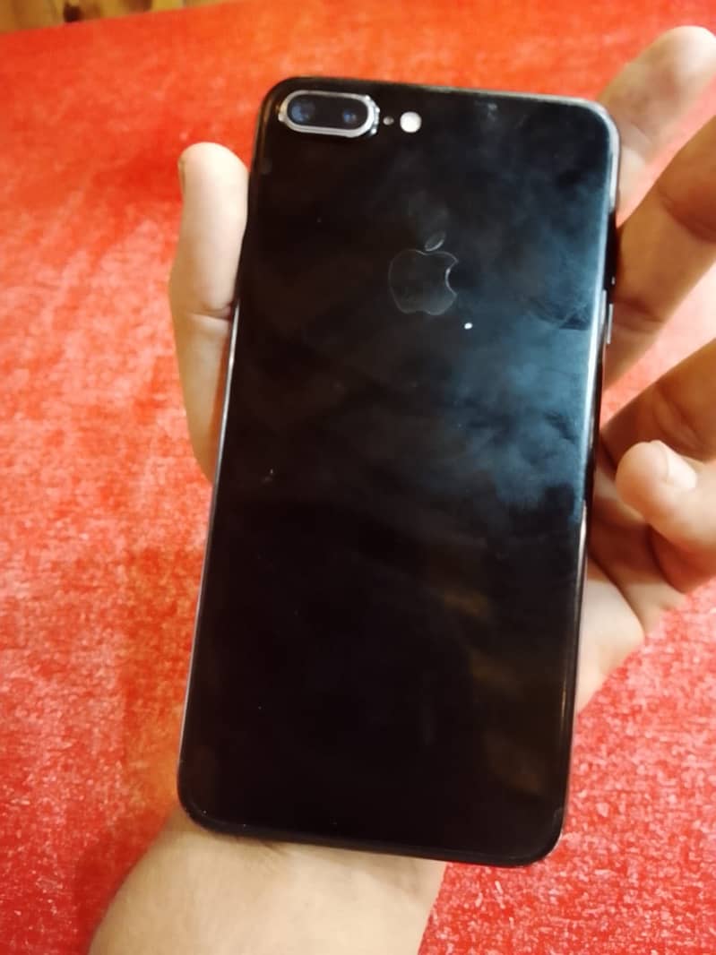 Apple iPhone 7 Plus 1