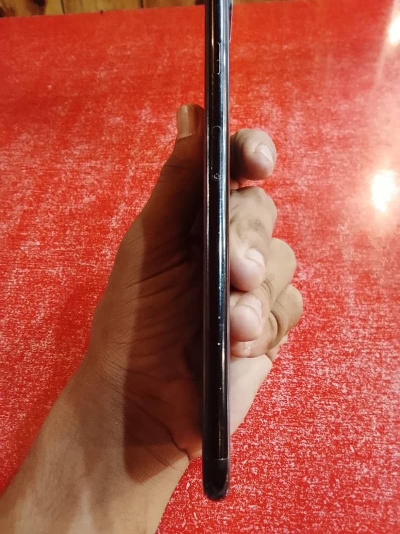 Apple iPhone 7 Plus 3