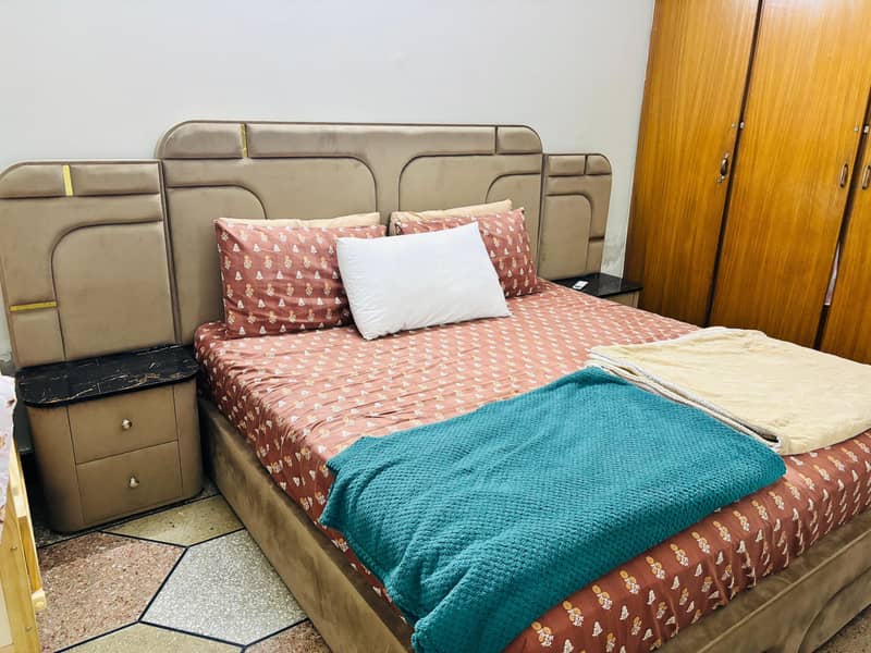 bed set with dressing table 3