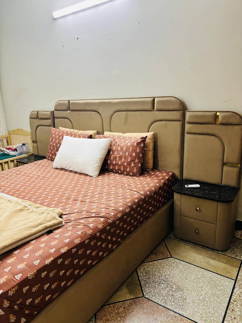 bed set with dressing table 4