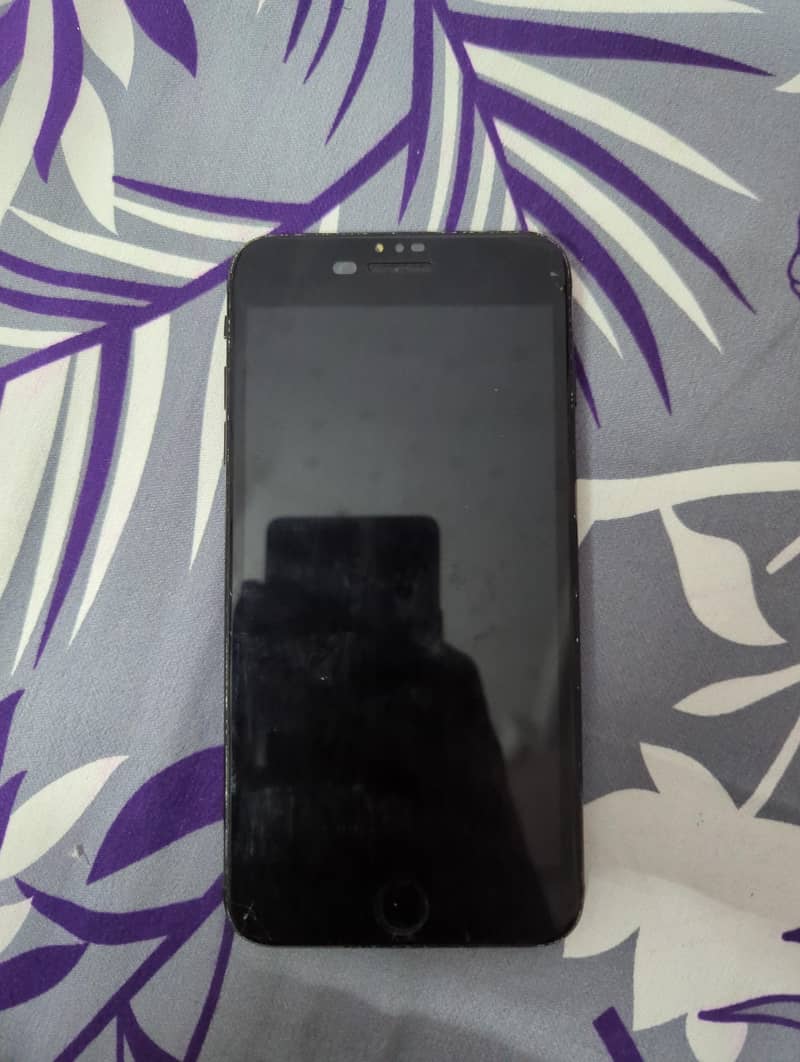 Apple iPhone 7 Plus 0