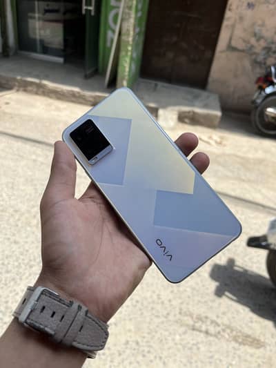 Vivo Y21