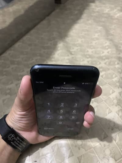 Apple iPhone 7
