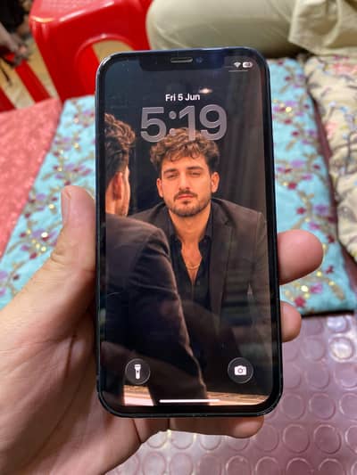 Apple iPhone 12 64 gb bettery health 76