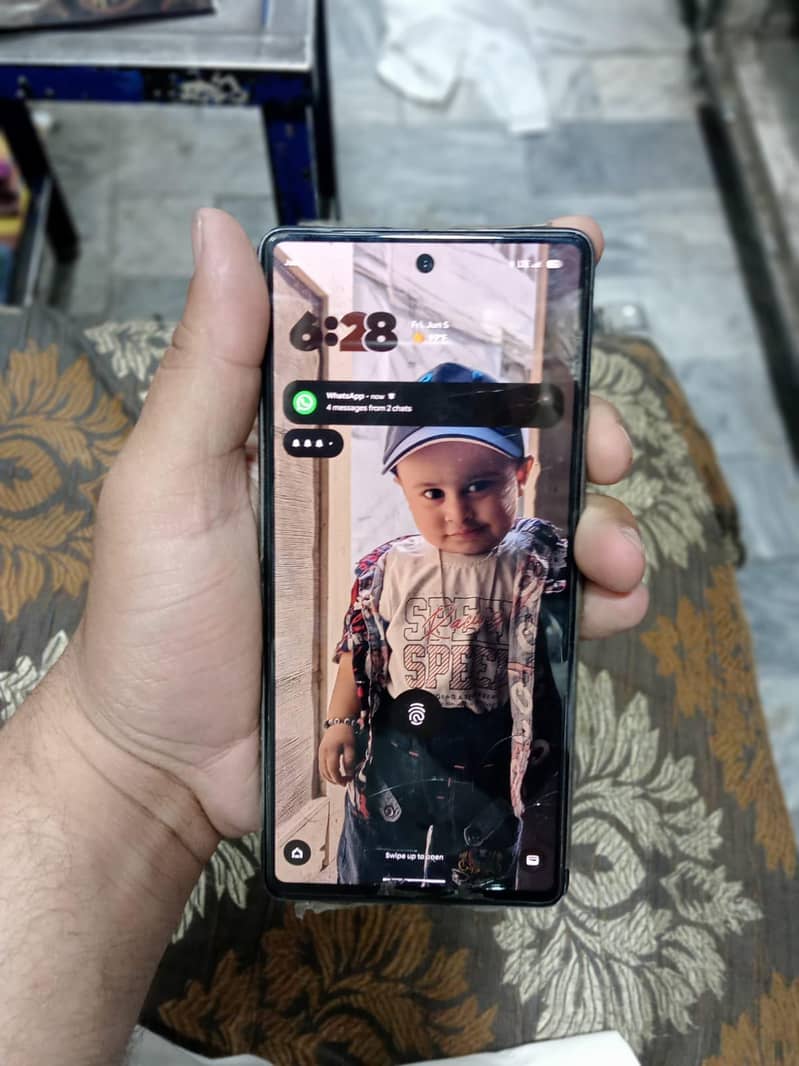 Google Pixel 7 4