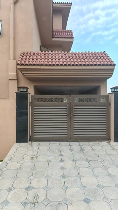 1 Kanal Upper Portion (Corner) Available for Rent in Dha-5, Ialamabad
