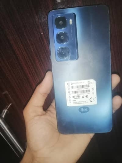 Itel City 100