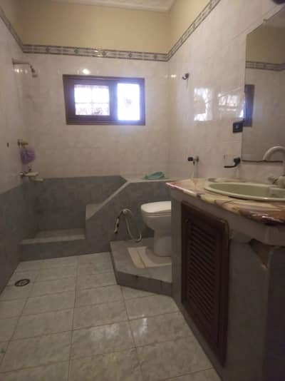 Two bed d/d apartment