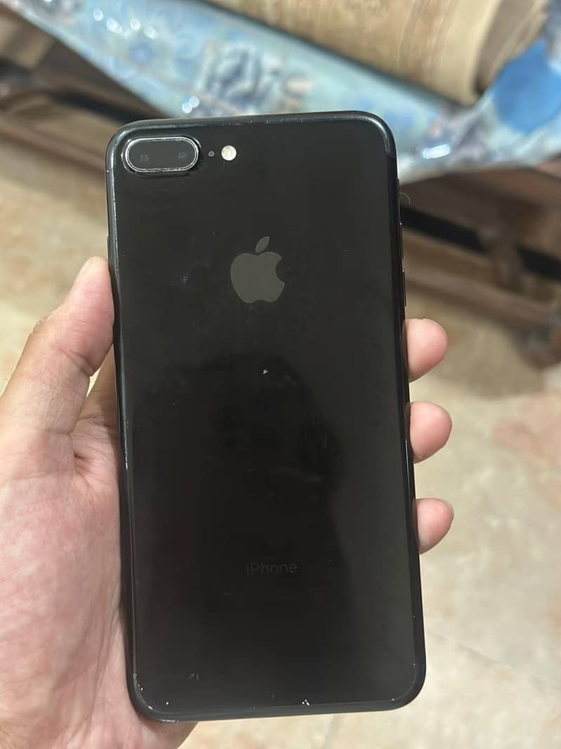 Apple iPhone 7 Plus 1