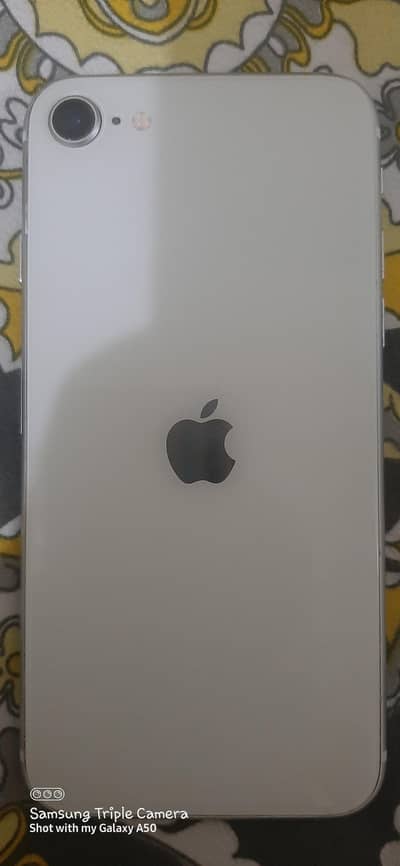 Apple iPhone SE