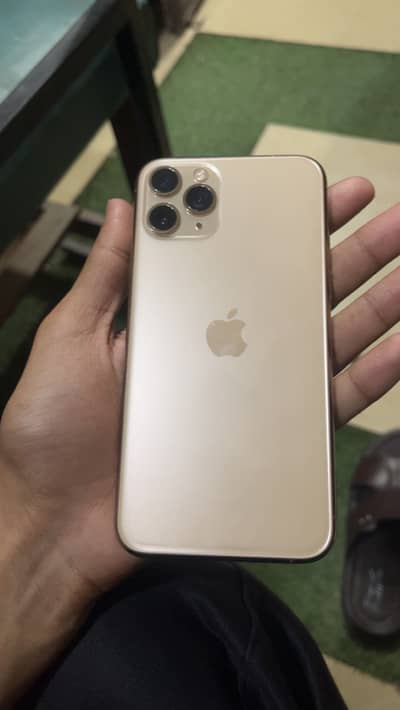 Apple iPhone 11 Pro | 256 GB | Water Pack