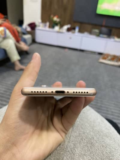 Apple iPhone 8