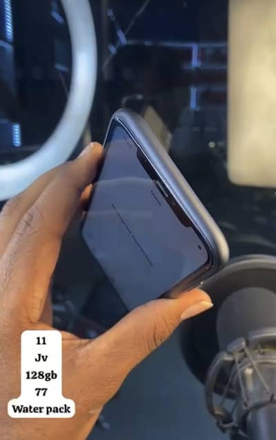 Apple iPhone 11