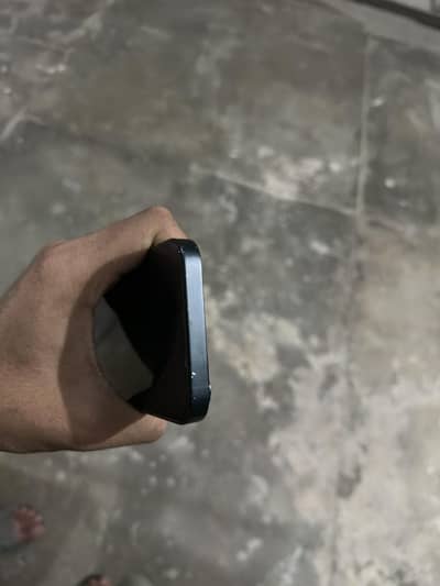 Apple iPhone 14