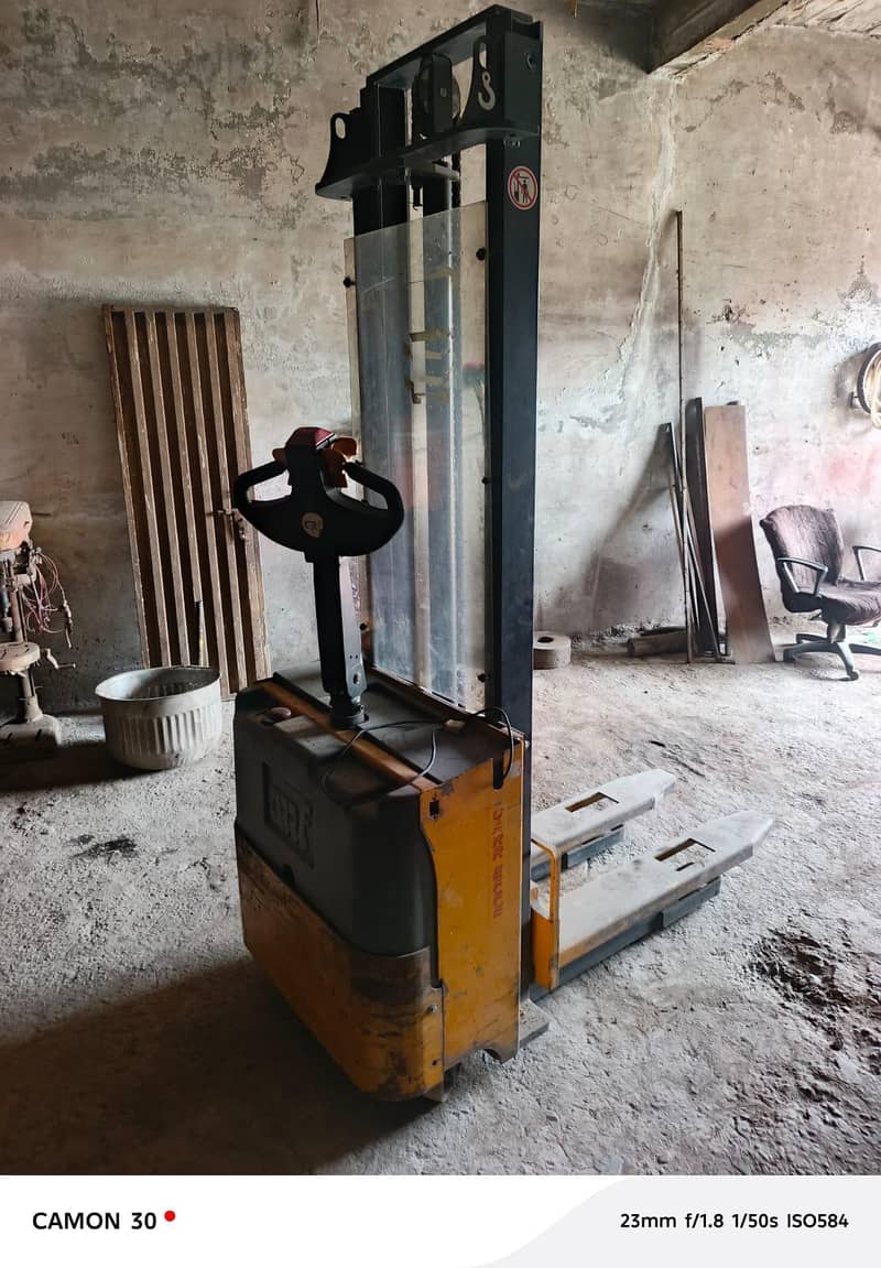 Stack Lifter Chargeable 3