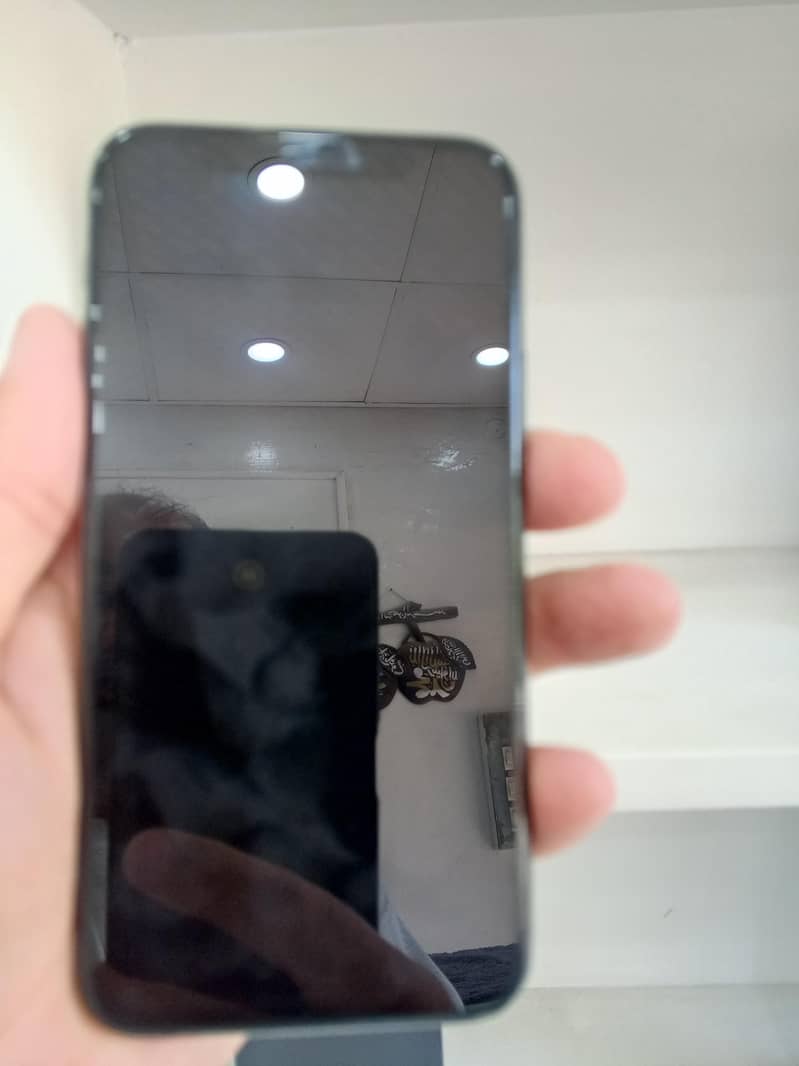 Apple iPhone 11 Pro 7