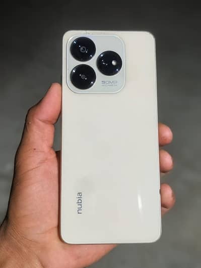 Zte nubia V60 Design