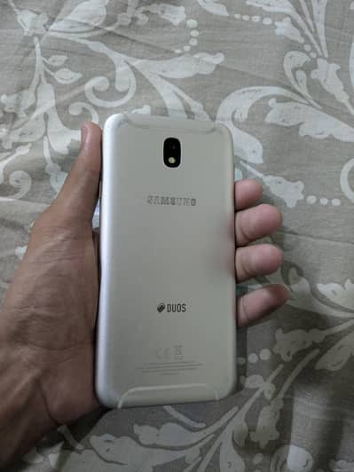 Samsung Mobile J7 Pro Read Description Must