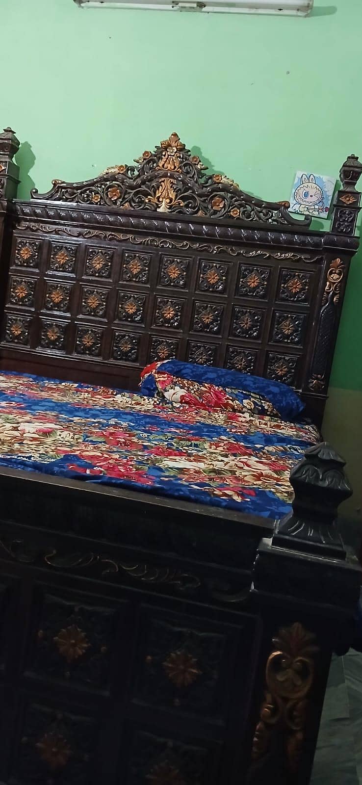 Double Bed 0