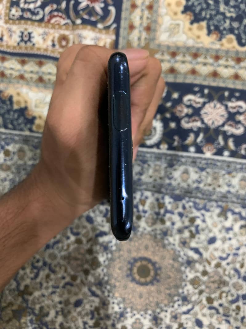 One Plus 7 Pro    12/256 2