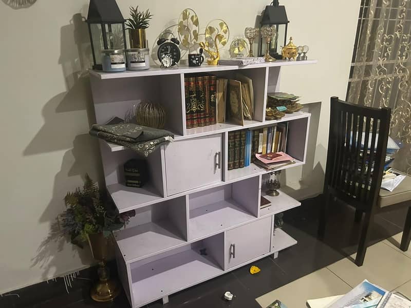 bookshelf 0