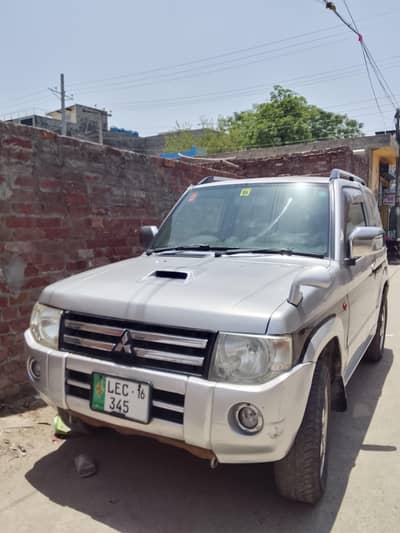 Mitsubishi Pajero Mini 2010