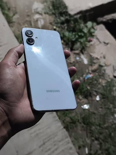 Samsung Mobile A06 4/64 gb Urgent sale