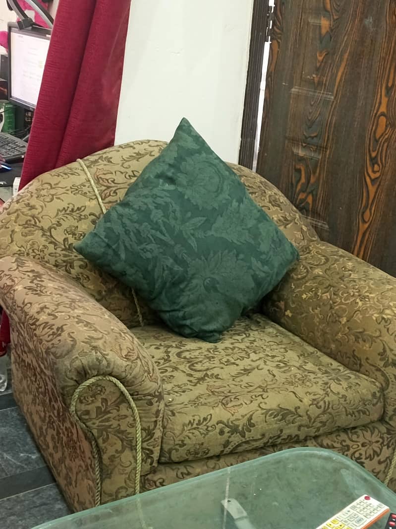 صوفہ سیٹ برائے فروخت 2