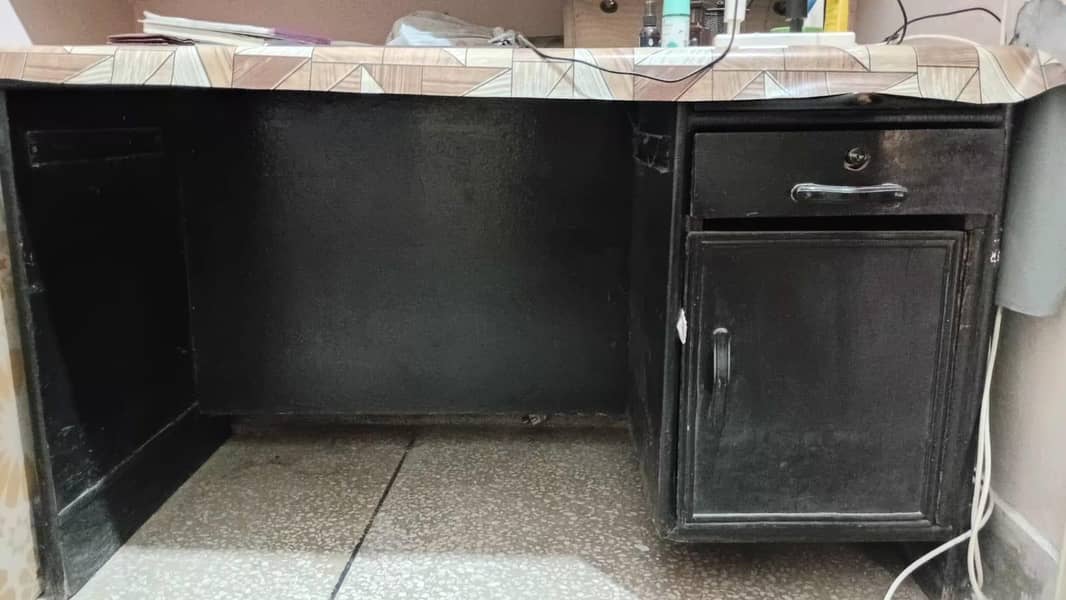 Study Table in good condition 3