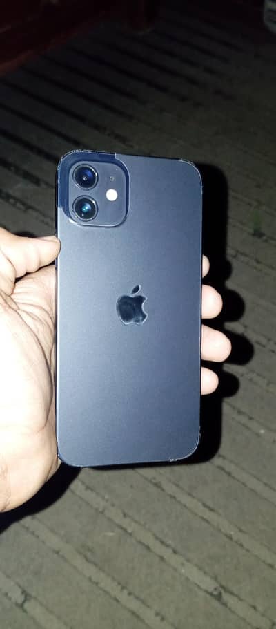 Apple iPhone 12