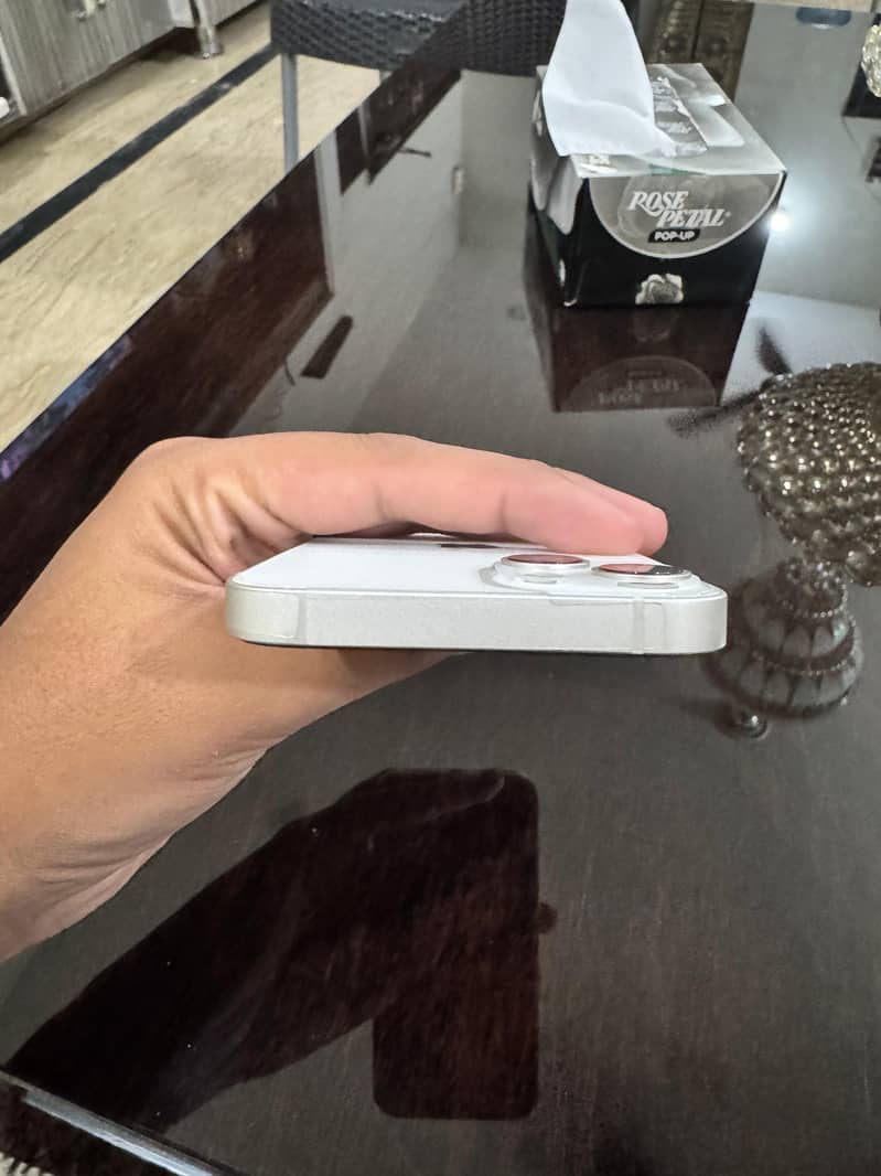 iPhone 13 1
