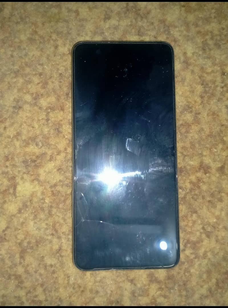 Realme C75 1