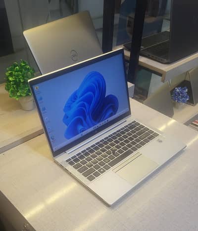 HP ELITEBOOK 840 G7 New Logo