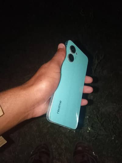 Realme C33