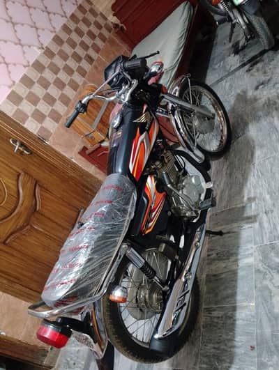 Honda CG 125 2022 black shap