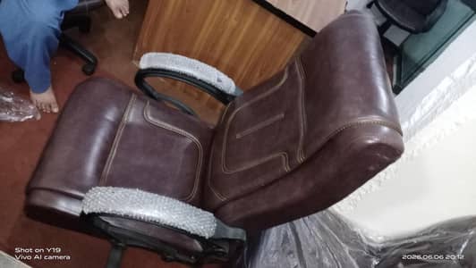 Office Furniture For Sell