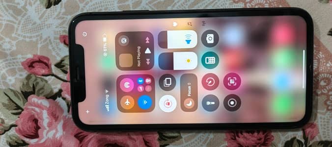Apple iPhone 11 9/10