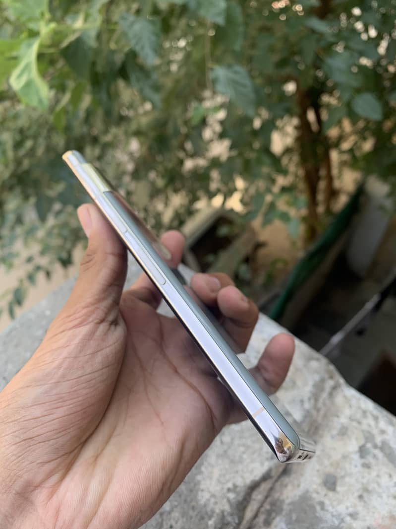 Google pixel 7 pro 2