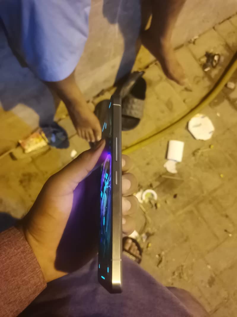 sharp aquos r7 1