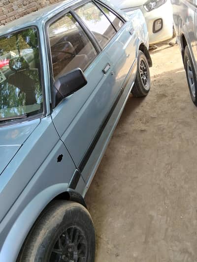 Nissan Sunny 1996