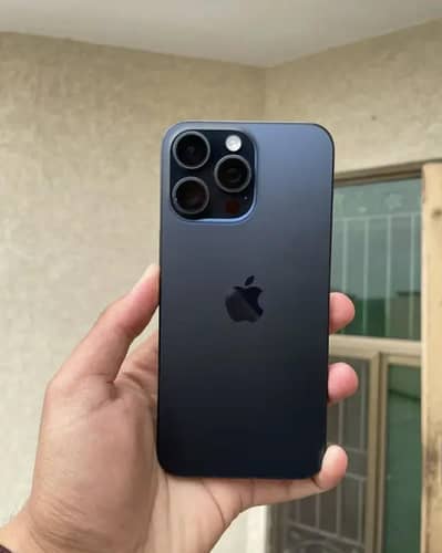 iPhone 15 Pro jv