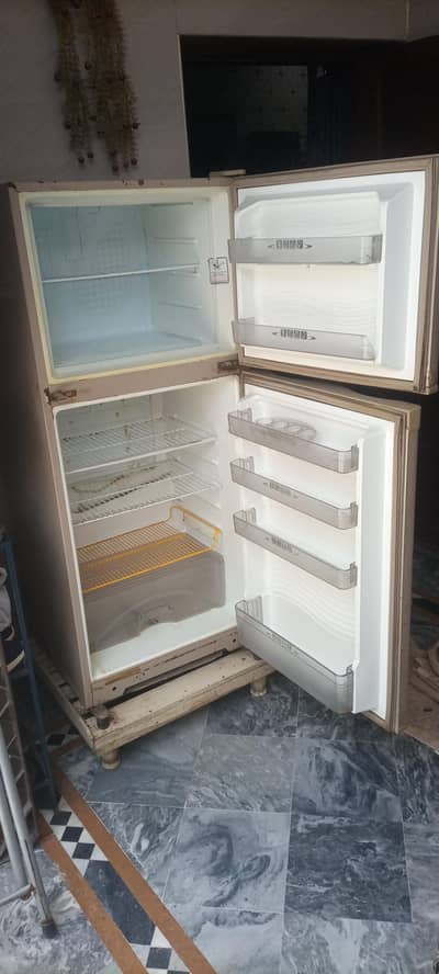 Dawlance fridge