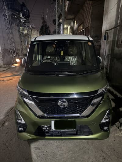 Nissan Roox 2022