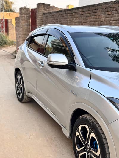 Honda Vezel 2014